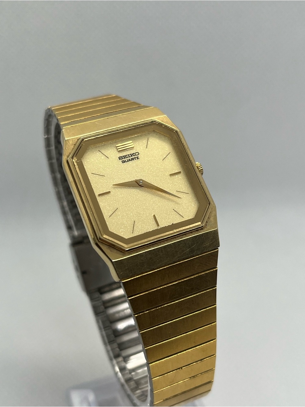 Men's Vintage 1983 Watch SEIKO 7430-5409 Gold 7.5” Wrist Running